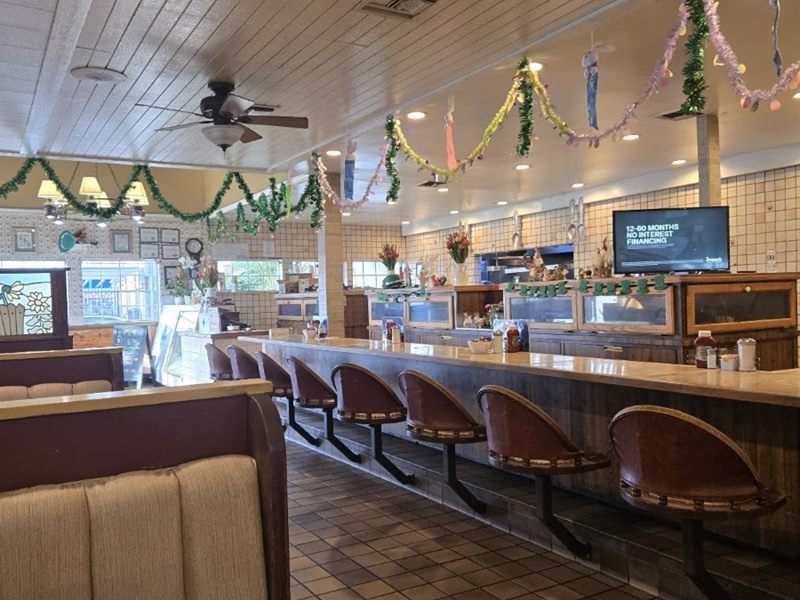 Kountry Folks Restaurant interior